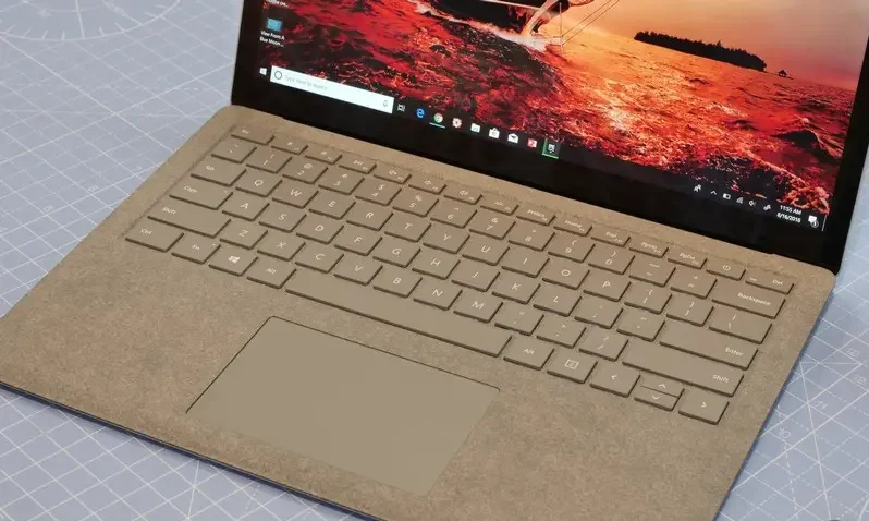 لپ تاپ surface laptop 2 i5