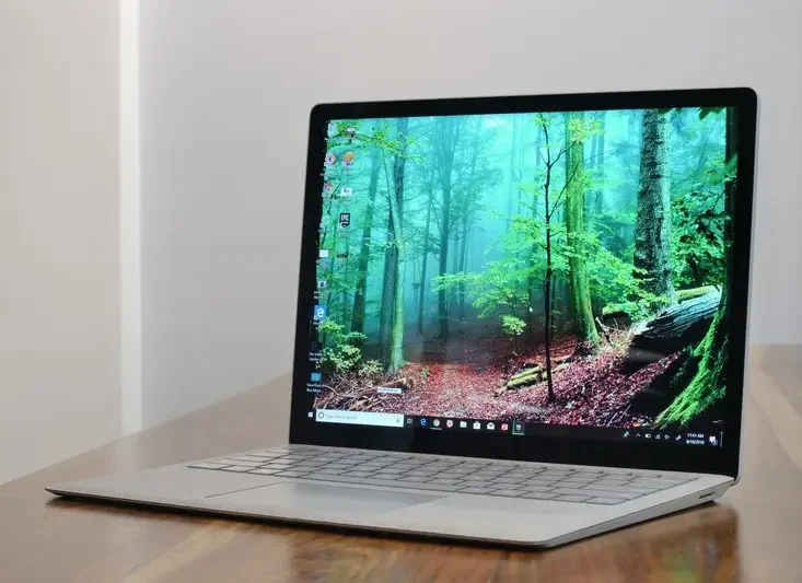 لپ تاپ surface laptop 2 i5