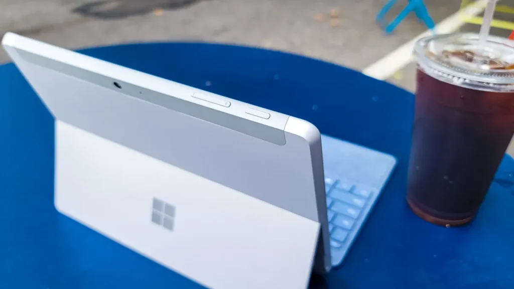 لپ تاپ surface Go 3